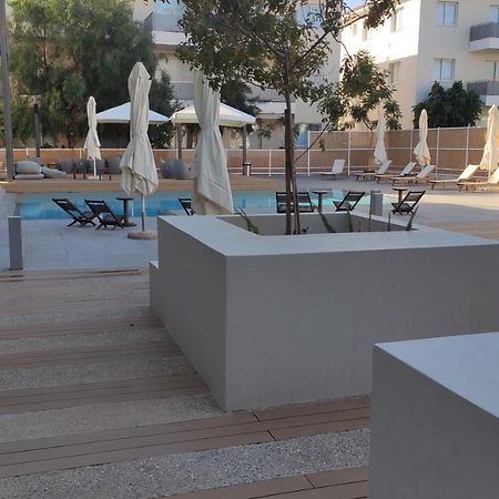 Cosy Apartment In A Luxury Resort Paralimni Exterior photo
